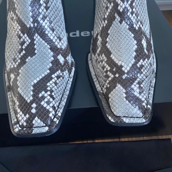 Authentic Alexander Wang Parker Boots, 40 - Picture 7 of 11